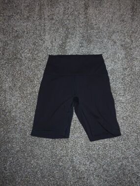 Lululemon Biker Shorts - Size 6